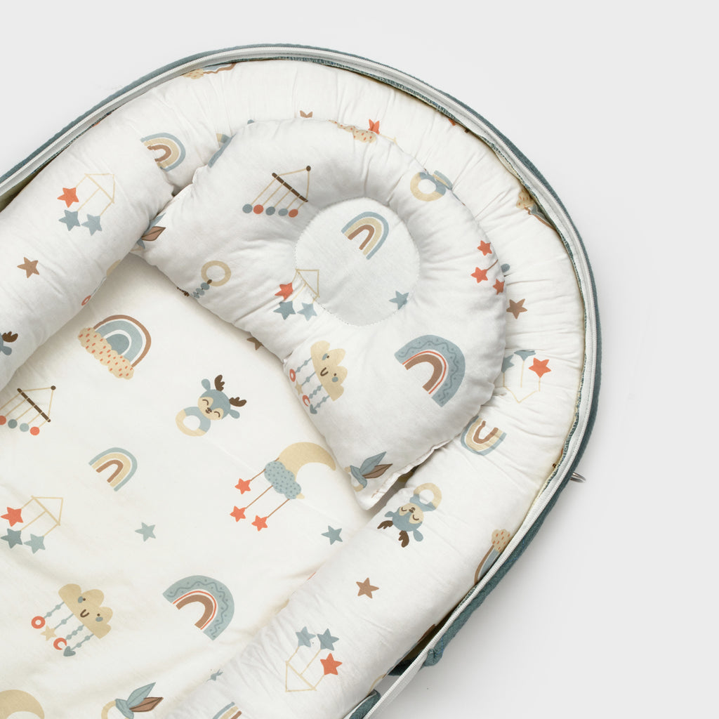 BabyOne ماريو الحضن المتنقل المهد المحمول, lightweight baby cradle with soft fabric and adjustable features for comfort.