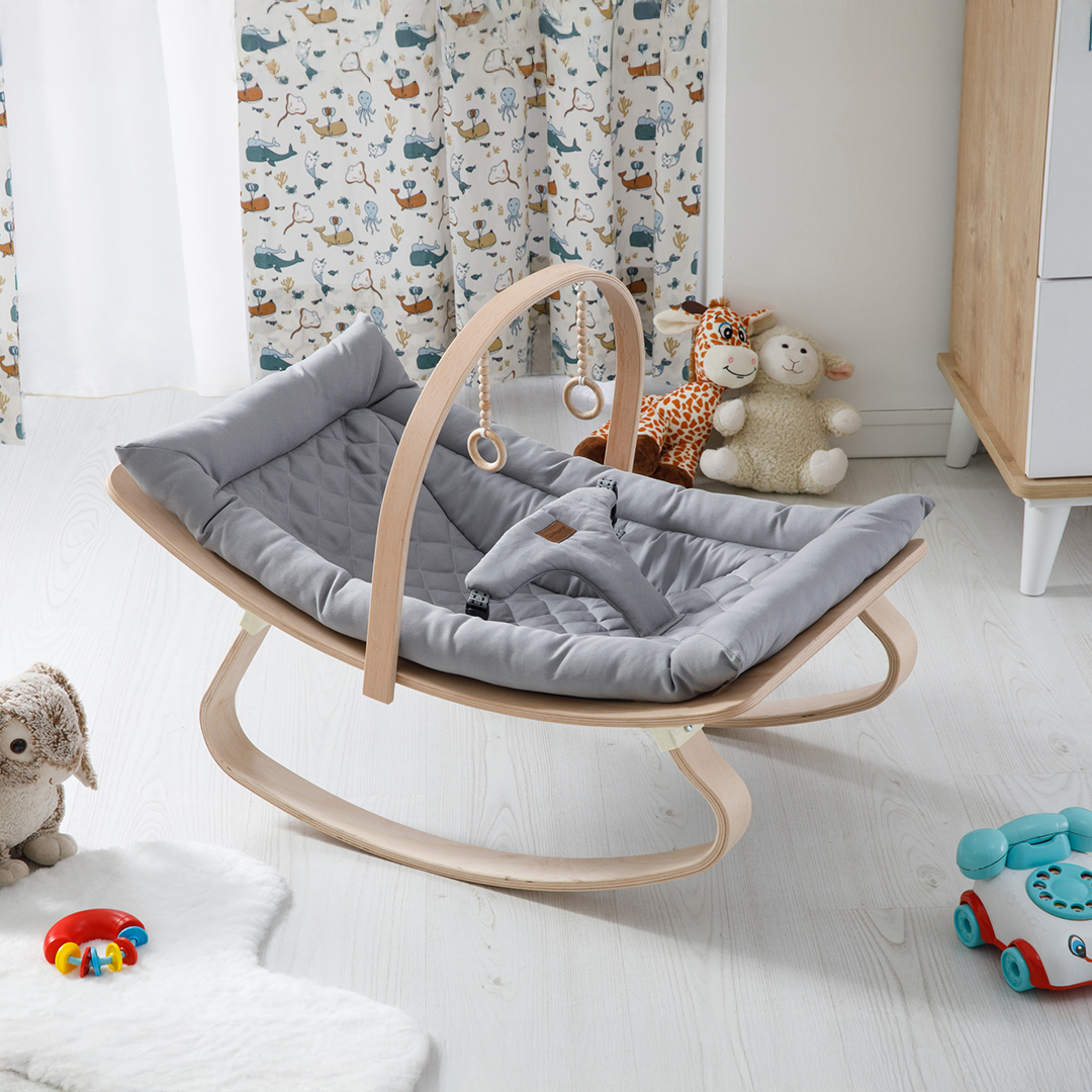 حضن الأم الهزاز الفضي