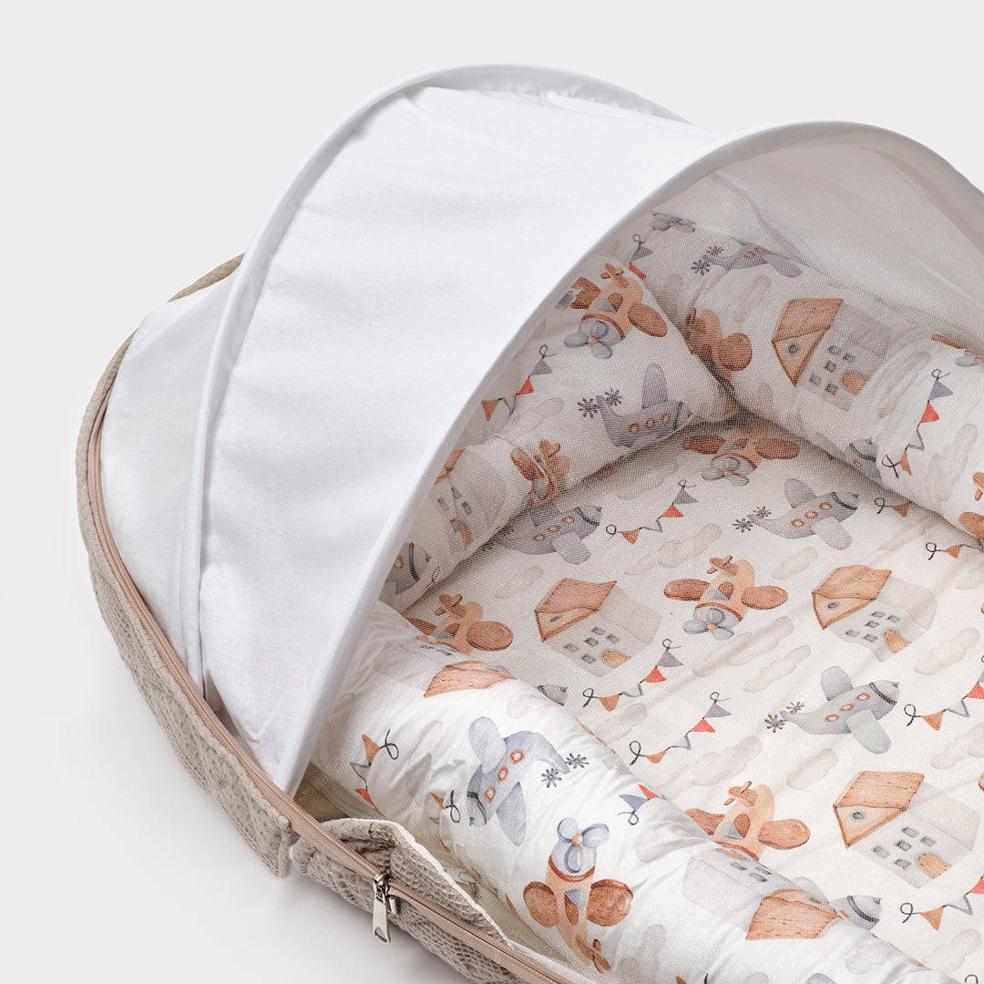 BabyOne portable cradle and sugar lullaby, soft baby mobile for comforting and soothing infants.